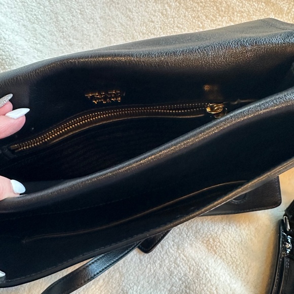 PRADA LEATHER PURSE WITH PROOF OF AUTHENTICITY - Picture 6 of 13